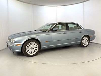 Lot 53 - 2003 Jaguar XJ8