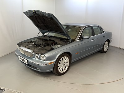 Lot 53 - 2003 Jaguar XJ8