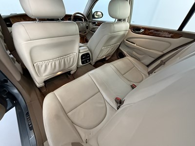 Lot 53 - 2003 Jaguar XJ8