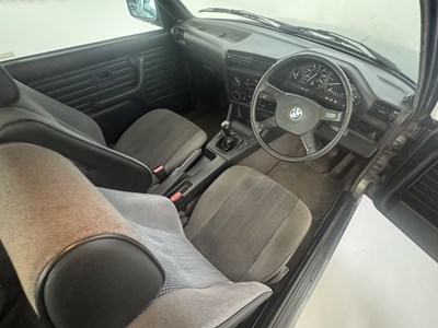 Lot 8 - 1989 BMW 318i