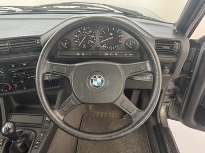 Lot 8 - 1989 BMW 318i