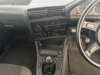 Lot 8 - 1989 BMW 318i