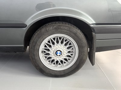 Lot 8 - 1989 BMW 318i