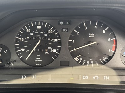 Lot 8 - 1989 BMW 318i