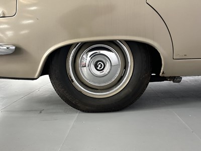 Lot 48 - 1968 Daimler Sovereign 4.2