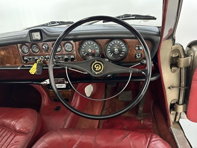 Lot 48 - 1968 Daimler Sovereign 4.2