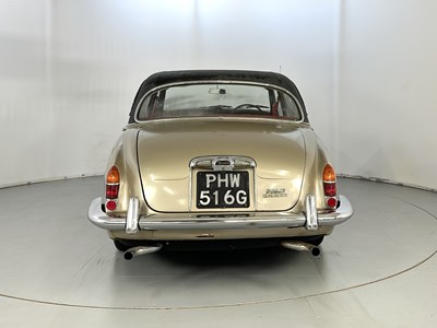 Lot 48 - 1968 Daimler Sovereign 4.2