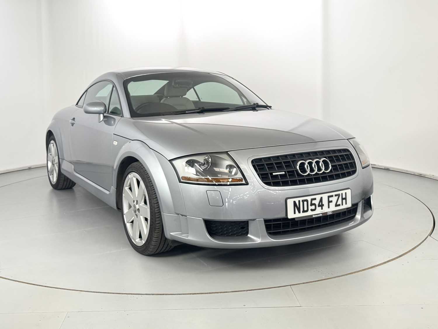 Lot 36 - 2004 Audi TT 3.2