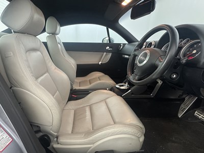 Lot 36 - 2004 Audi TT 3.2