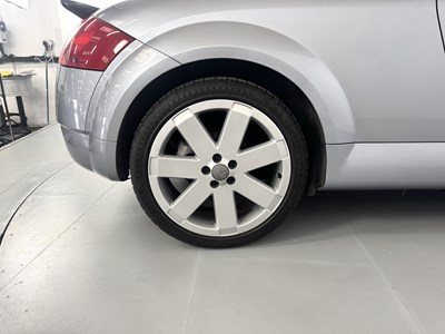 Lot 36 - 2004 Audi TT 3.2