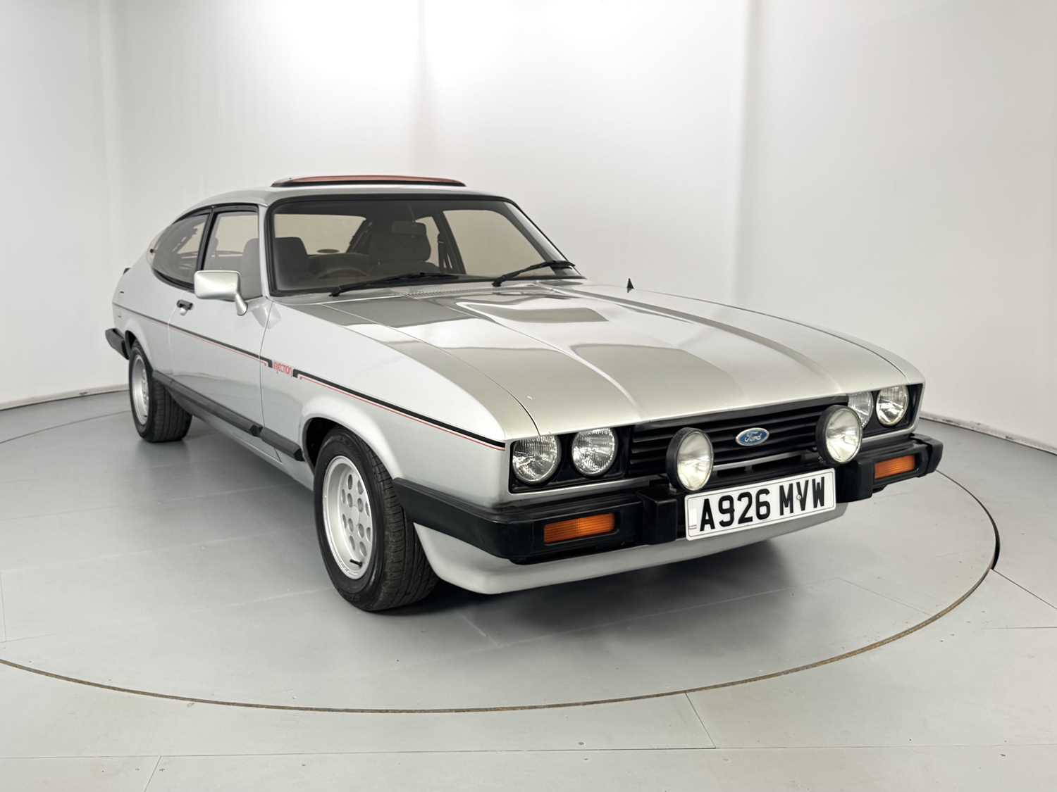 Lot 28 - 1983 Ford Capri 2.8i