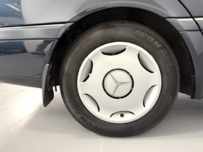 Lot 24 - 1997 Mercedes-Benz C200