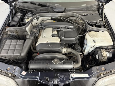 Lot 24 - 1997 Mercedes-Benz C200