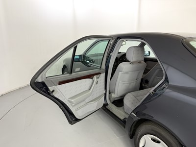 Lot 24 - 1997 Mercedes-Benz C200