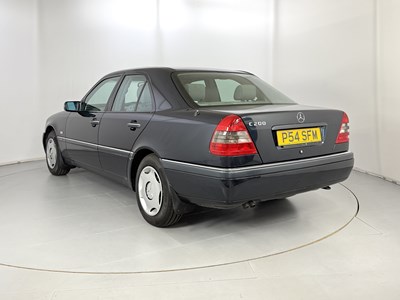 Lot 24 - 1997 Mercedes-Benz C200