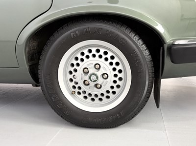 Lot 144 - 1986 Jaguar XJ6