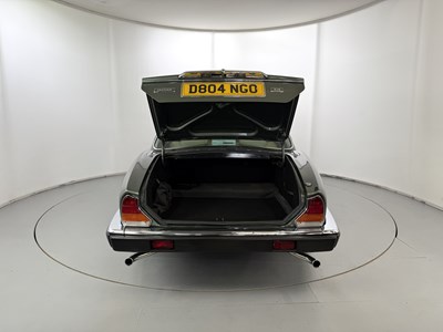 Lot 144 - 1986 Jaguar XJ6