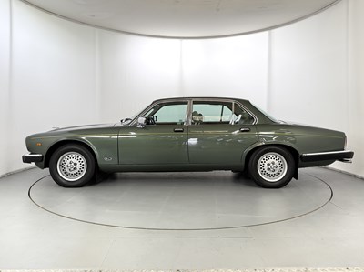 Lot 144 - 1986 Jaguar XJ6