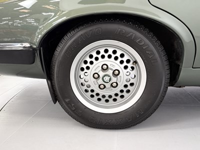 Lot 144 - 1986 Jaguar XJ6
