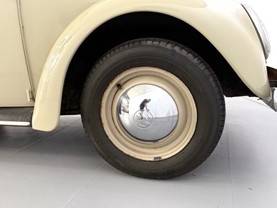 Lot 49 - 1965 Volkswagen Beetle