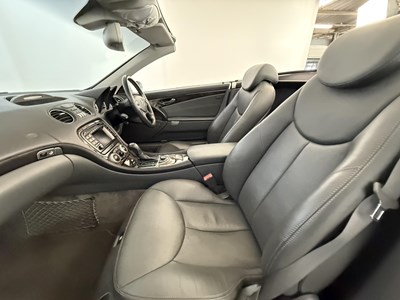 Lot 167 - 2004 Mercedes-Benz SL500