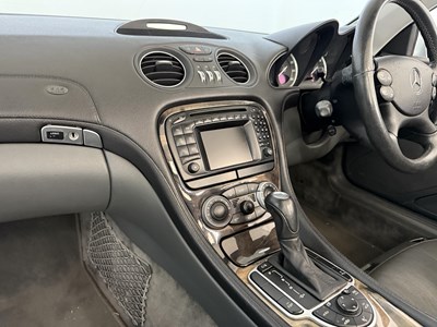 Lot 167 - 2004 Mercedes-Benz SL500