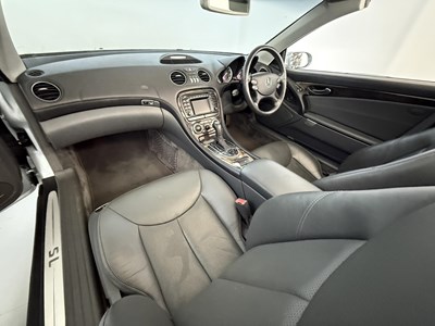 Lot 167 - 2004 Mercedes-Benz SL500