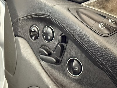 Lot 167 - 2004 Mercedes-Benz SL500