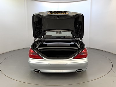 Lot 167 - 2004 Mercedes-Benz SL500