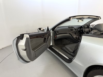 Lot 167 - 2004 Mercedes-Benz SL500
