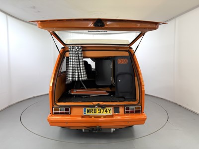 Lot 168 - 1982 Volkswagen T25