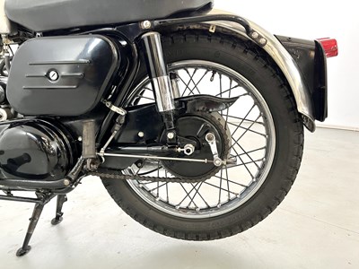 Lot 129 - 1957 Norton ES2