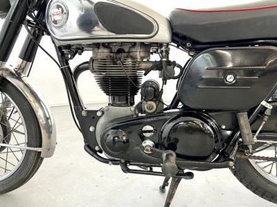 Lot 129 - 1957 Norton ES2