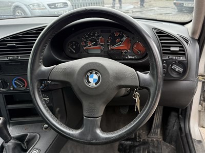 Lot 178 - 1991 BMW 318i - NO RESERVE