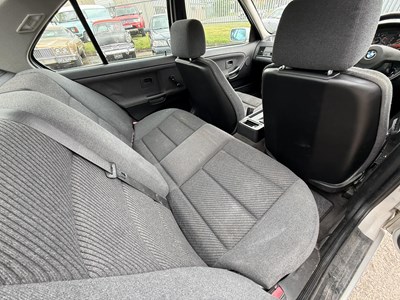 Lot 178 - 1991 BMW 318i - NO RESERVE