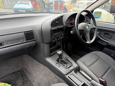Lot 178 - 1991 BMW 318i - NO RESERVE