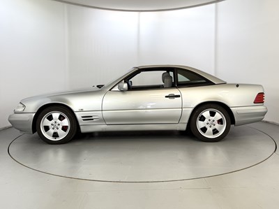 Lot 128 - 1997 Mercedes-Benz SL320