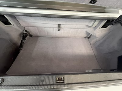 Lot 128 - 1997 Mercedes-Benz SL320