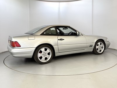 Lot 128 - 1997 Mercedes-Benz SL320