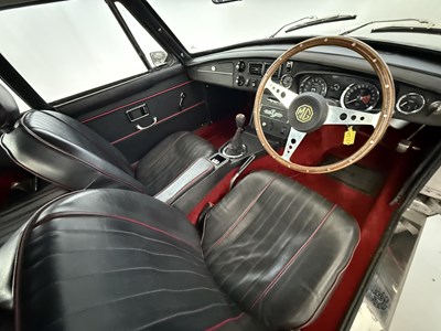 Lot 117 - 1972 MG BGT