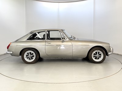 Lot 117 - 1972 MG BGT