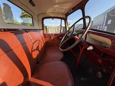 Lot 67 - 1958 Morris LC5