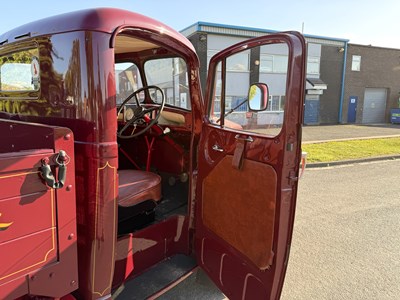 Lot 67 - 1958 Morris LC5