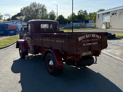 Lot 67 - 1958 Morris LC5
