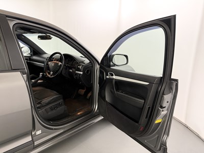 Lot 181 - 2009 Porsche Cayenne