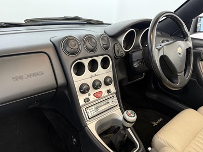 Lot 42 - 2002 Alfa Romeo Spider 3.0 V6