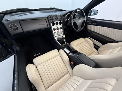 Lot 42 - 2002 Alfa Romeo Spider 3.0 V6