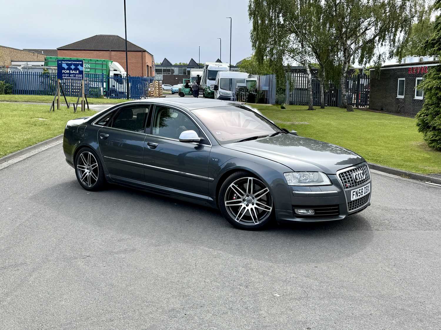 Lot 2008 Audi S8 V10