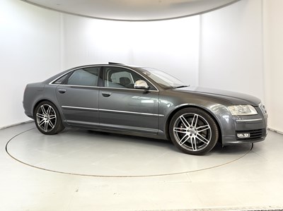 Lot 83 - 2008 Audi S8 V10