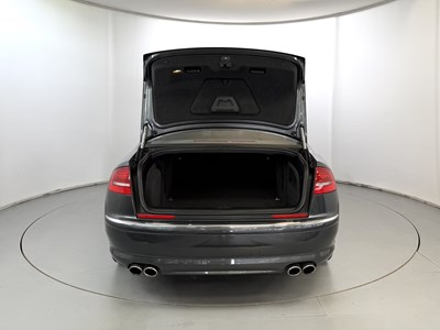 Lot 83 - 2008 Audi S8 V10